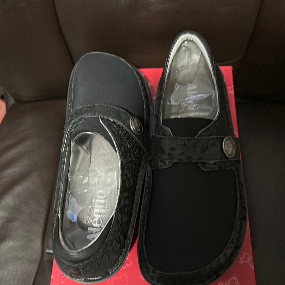 Used like new Alegria Dena Size 36